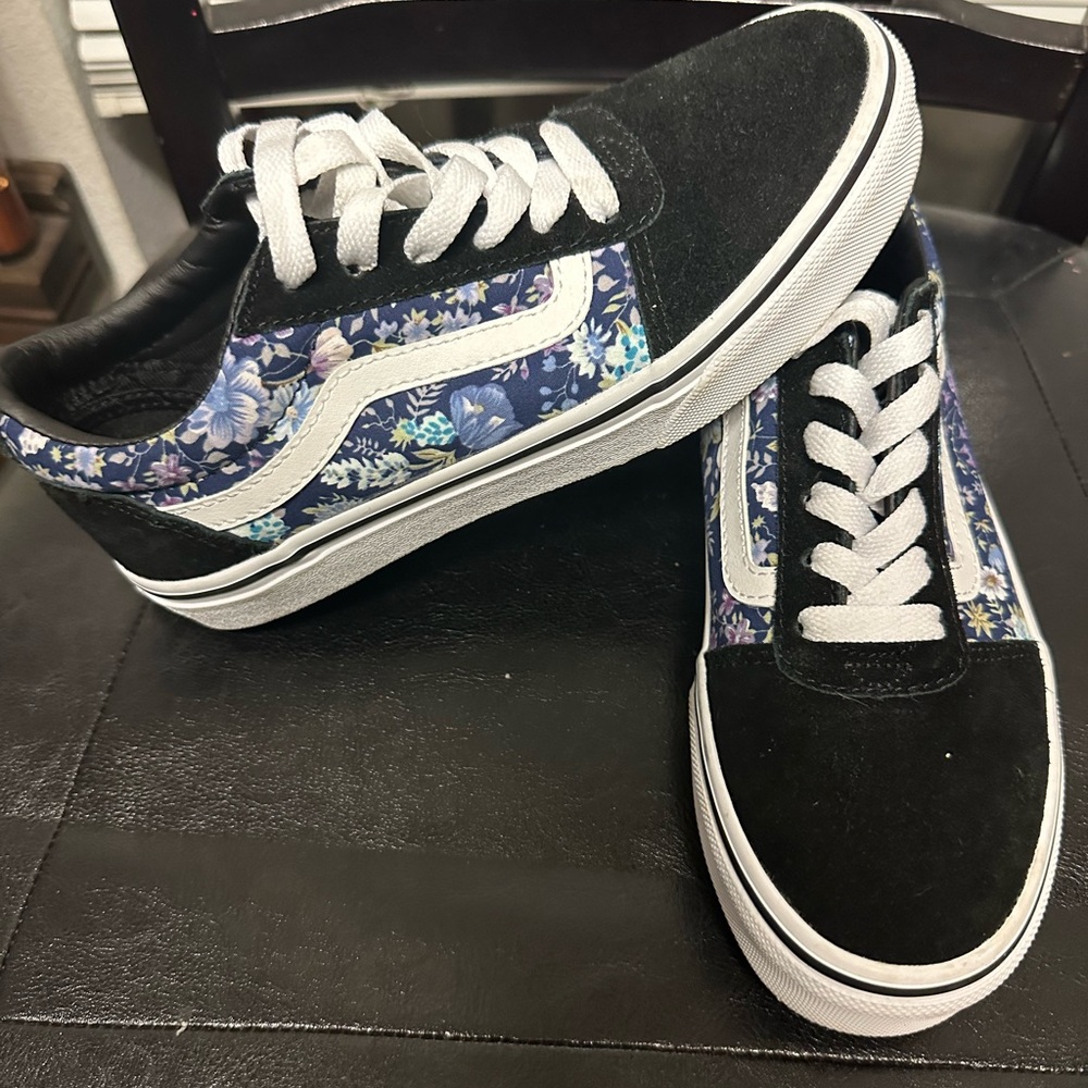 Girls Floral Vans